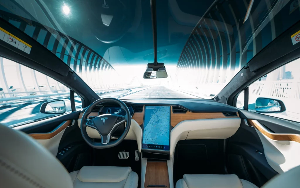 Аренда Тесла Модель-Икс белый, 2023 в Дубае