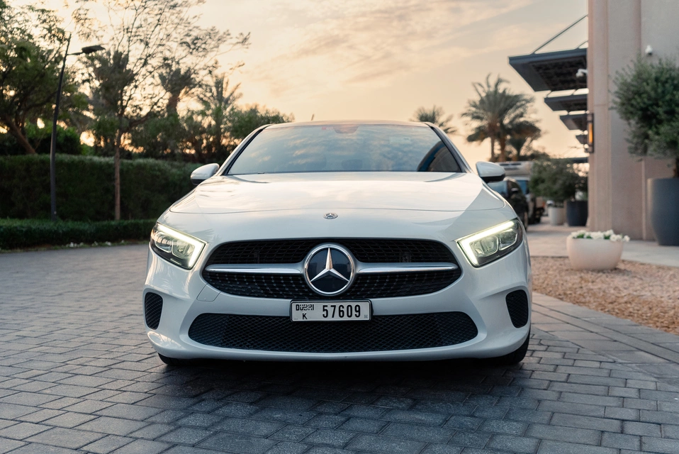 Аренда Мерседес А220-АМГ белый, 2020 в Дубае
