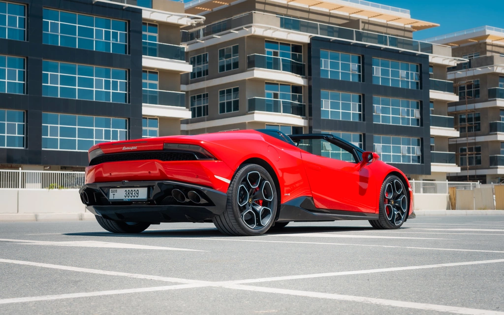 Rent a Lamborghini Huracan-Spyder red, 2018 in Dubai