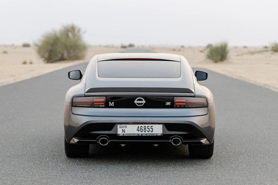 Аренда Ниссан 400Z серый, 2023 в Дубае