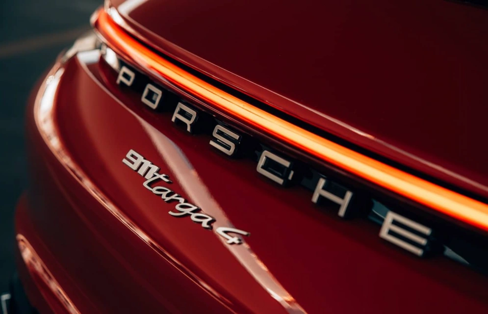 Аренда Порше 911-Тарга красный, 2023 в Дубае