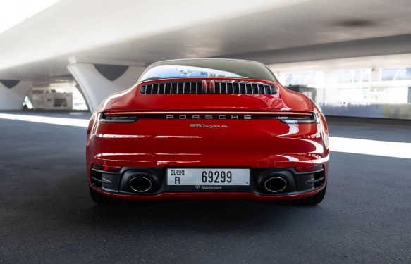 Аренда Порше 911-Тарга красный, 2023 в Дубае