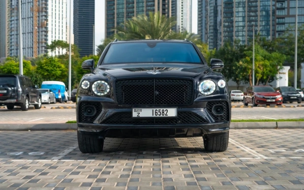 Rent a Bentley Bentayga black, 2022 in Dubai