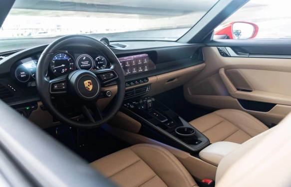 Аренда Порше 911-Тарга красный, 2023 в Дубае