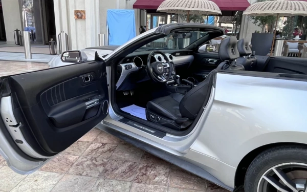 Rent a Ford Mustang-Cabrio silver, 2018 in Dubai