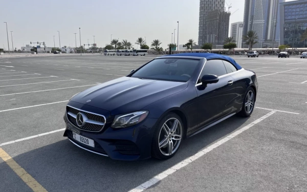Аренда Мерседес E450-Кабриолет тёмно-синий, 2021 в Дубае