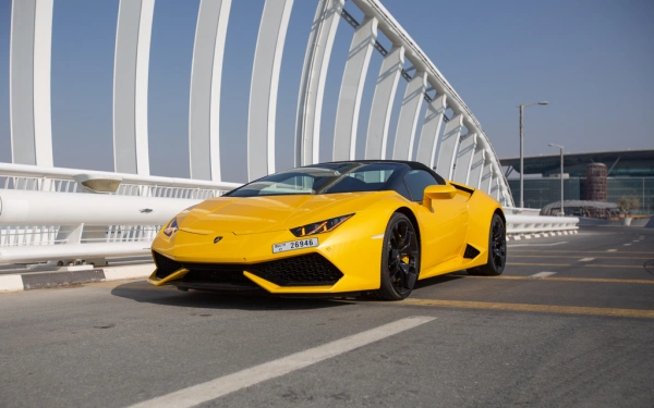 Lamborghini Huracan-Spyder 2021 Yellow