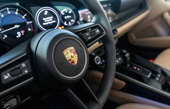 Аренда Порше 911-Тарга красный, 2023 в Дубае