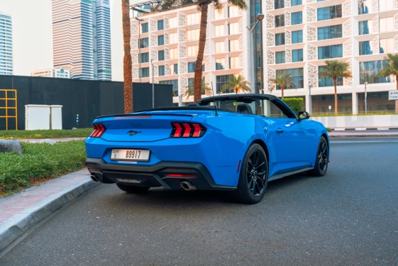 Аренда Форд Мустанг-Кабриолет синий, 2024 в Дубае