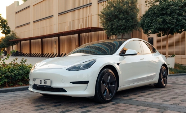 Rent a Tesla Model-3 white, 2021 in Dubai